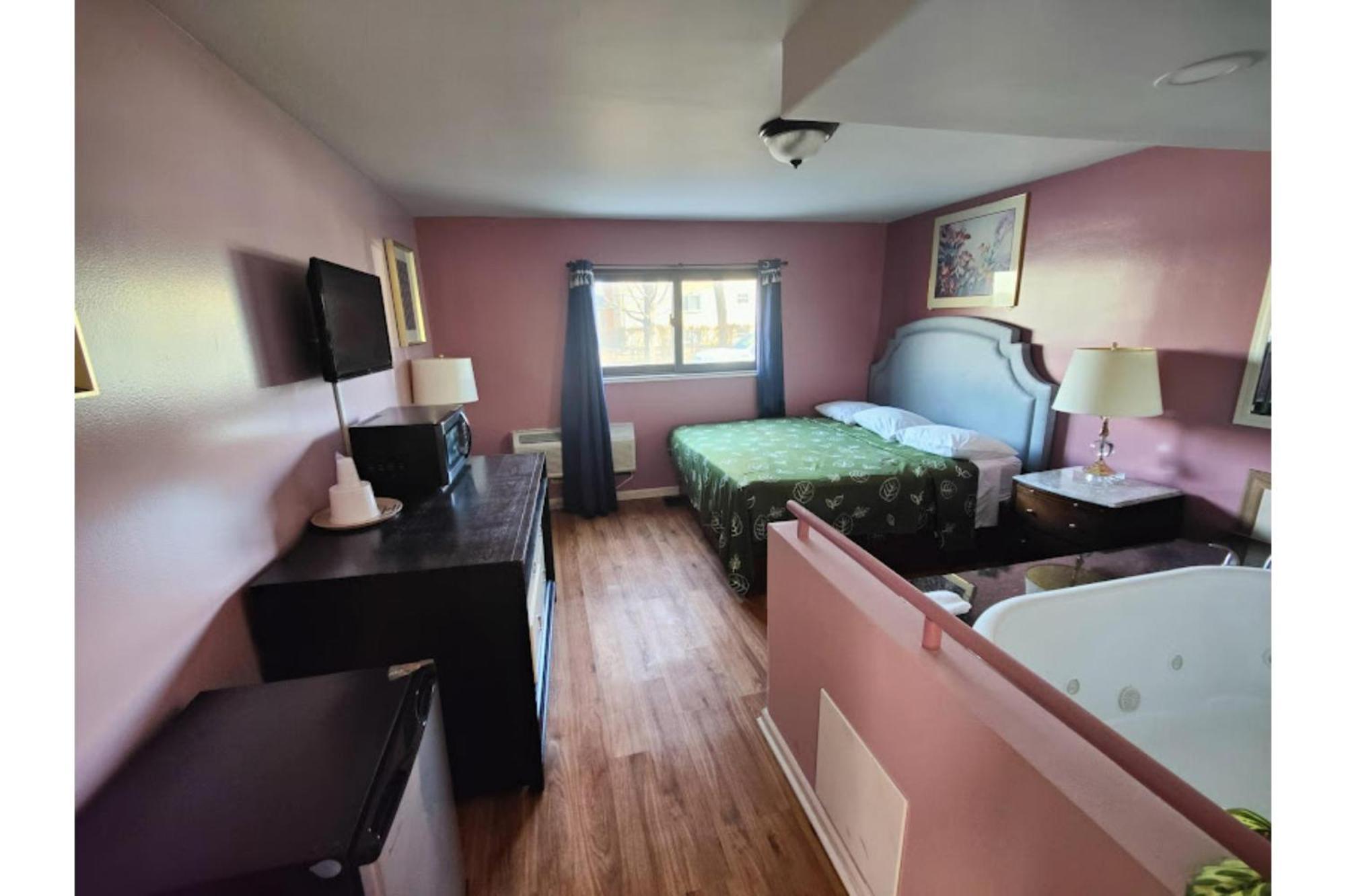 Oyo Hotel Edgebrook Chicago North Shore 외부 사진