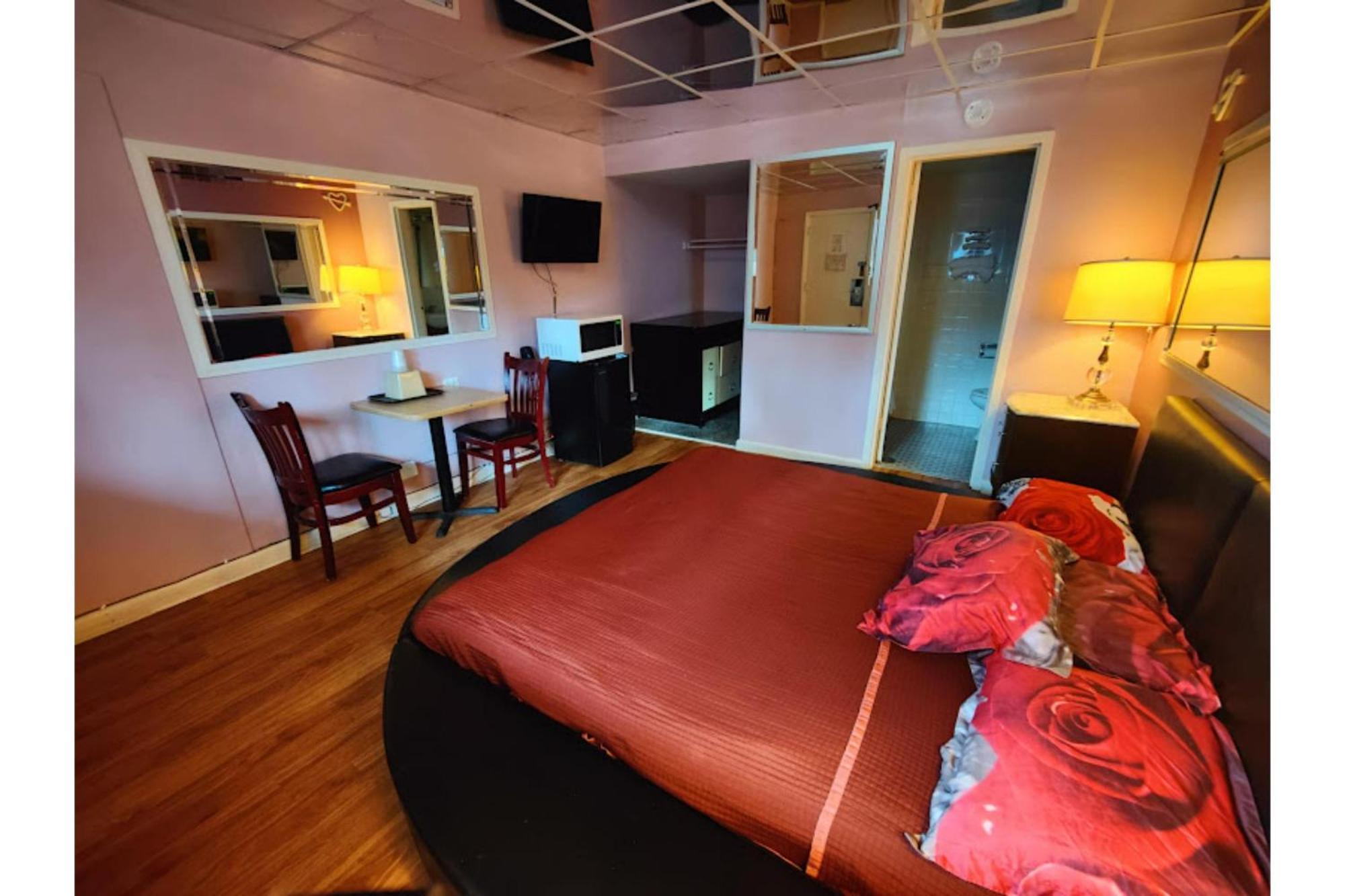 Oyo Hotel Edgebrook Chicago North Shore 외부 사진